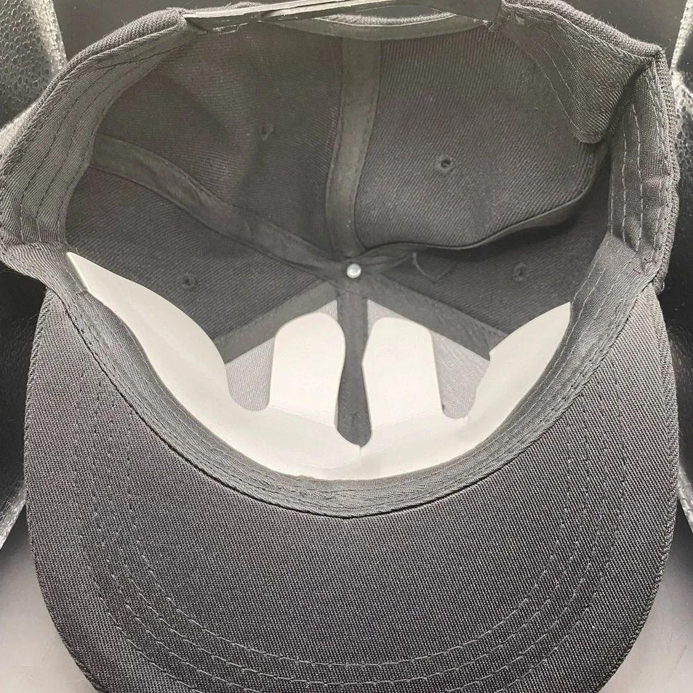 Hat - Picture 3 of 4